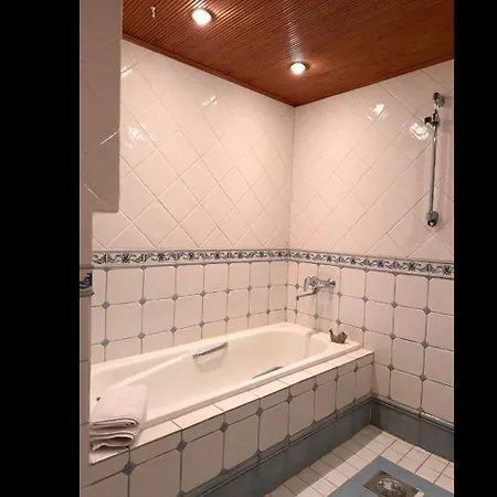 Gardenhouse- Yksityinen Talo Saunalla * 萨斯塔马拉