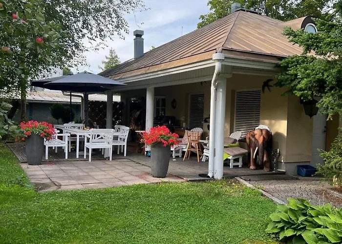 Gardenhouse- Yksityinen Talo Saunalla Lägenhet Sastamala